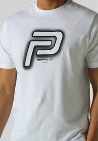 White cotton T-shirt featuring a large black and gray stylized "P" graphic and "883 POLICE MILANO" text printed below. Short sleeves.