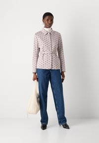 Marc Cain Lichte jas - light desert taupe