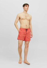 Jack & Jones JPSTFIJI JJSWIM SOLID  - Bañador corto - hot coral