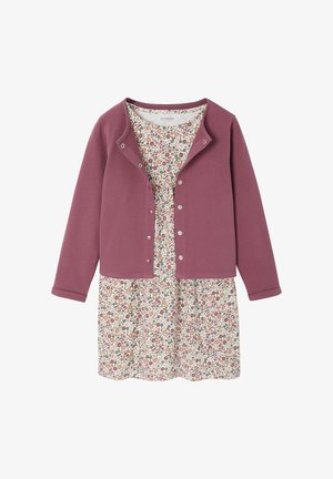 Kleid aus Baumwollmischung mit einer lila, langärmeligen Strickjacke mit Druckknöpfen und einem darunter liegenden, floralen Kleid in Creme- und Multicolor.