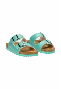 Muntgroene slide-sandalen hebben twee verstelbare gespen, een kurken voetbed en een getextureerde zool voor grip. Gladde synthetische bovenmaterialen.