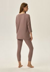 Henderson - Zestaw bielizny nocnej