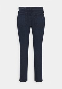 Donkerblauwe denim jeans met een rechte pijp, voorzien van twee achterzakken en stiksels. Gladde textuur met een klassiek ontwerp.