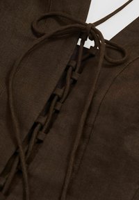 Reiss REGULAR FIT - AMELIA LATTICE FRONT MIDI - Rochie de zi - chocolate brown