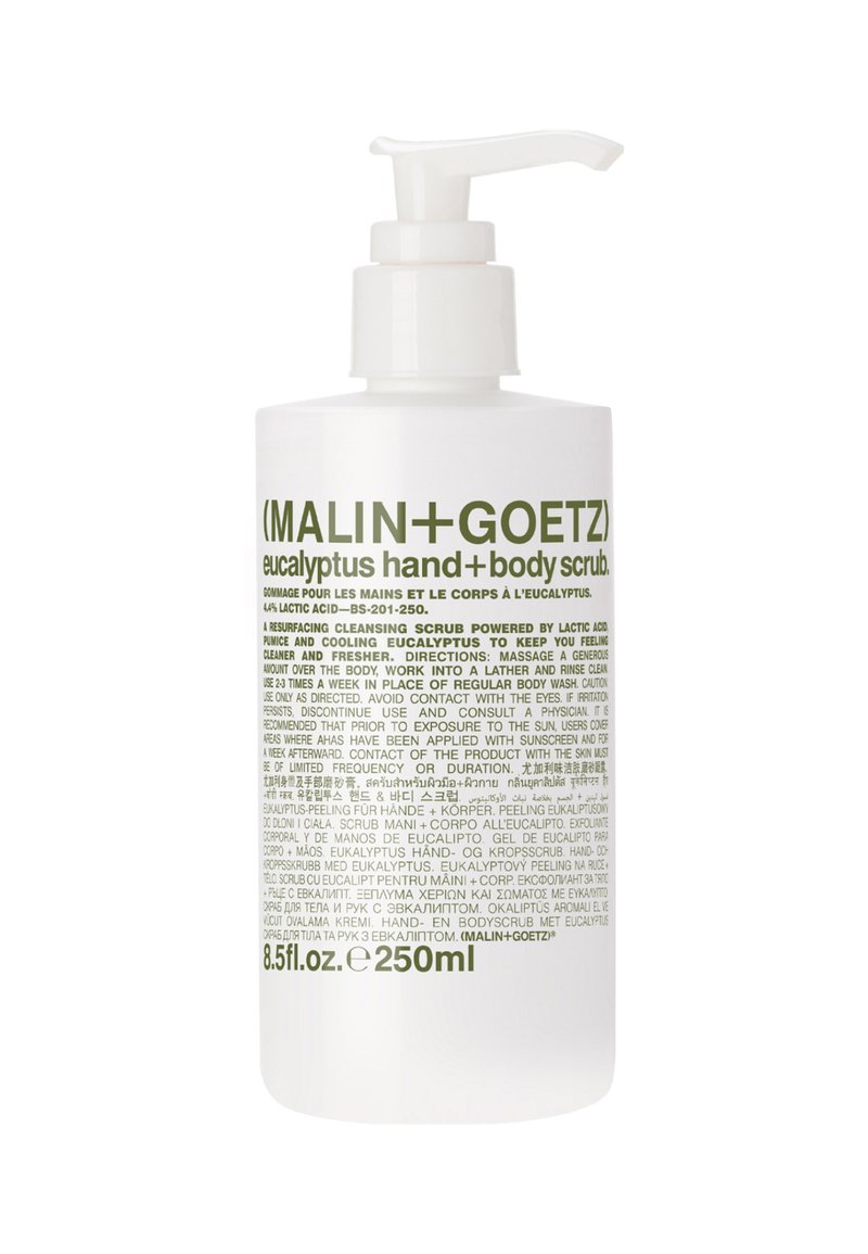 Weiße zylindrische Flasche mit Pumpspender. Das Etikett zeigt grüne Schrift, die die Anwendung des Produkts beschreibt. Enthält 250 ml Eukalyptus-Hand- und Körperpeeling.