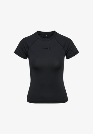 Sort atletisk T-shirt med korte ærmer, lavet af et glat, elastisk stof. Har et diskret logo på brystet og raglanærmer.