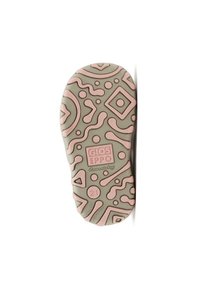 Suela de zapato de goma verde con patrones abstractos en rosa. Presenta un logo con el texto "GIOS EPP" y "¡Que tengas un buen día!" en verde claro.