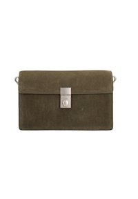 Clutch in suede verde oliva con una texture liscia, dotato di una chiusura in metallo argentato e due anelli di attacco sui lati.
