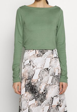 Long sleeved top - light green
