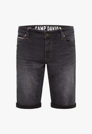 Schwarze Jeansshorts, mit umgeschlagenem Saum, fünf Taschen, kontrastierenden Nähten und einem elastischen Bund mit "CAMP DAVID"-Logo.
