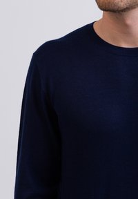 CASH-MERE RUNDHALS  - Pullover - marine blau