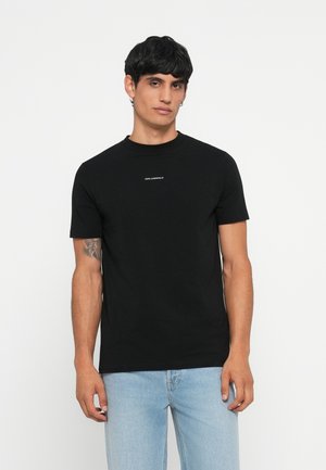- T-shirt basic