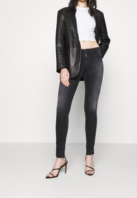Diesel Vaqueros pitillo - grey denim