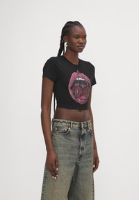 Fiorucci - MOUTH CROPPED - T-shirt print - black Miniatuurafbeelding 1