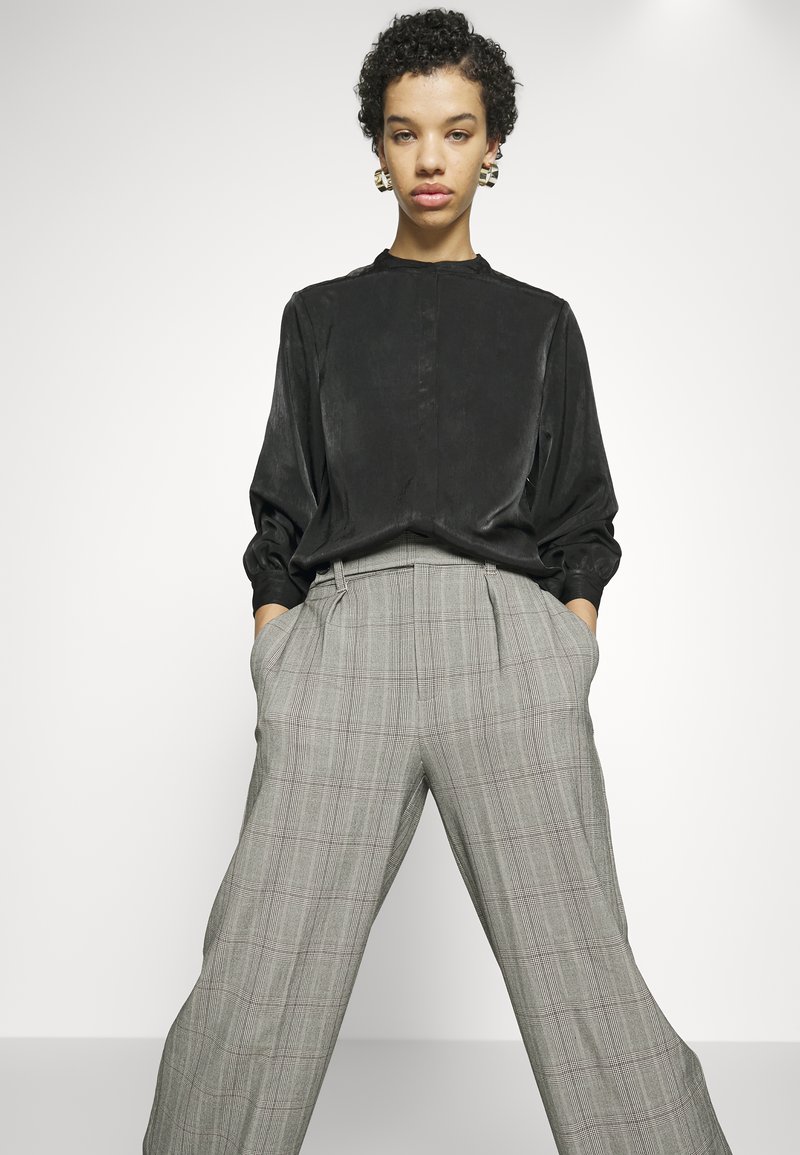 dkny plaid pants