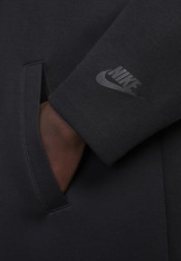 Nike Sportswear TCH FLC OS DUSTER - Klasisks mētelis - black