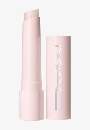 Tube de baume à lèvres cylindrique rose avec nom de marque irisé sur le capuchon et produit légèrement torsadé à l’intérieur.