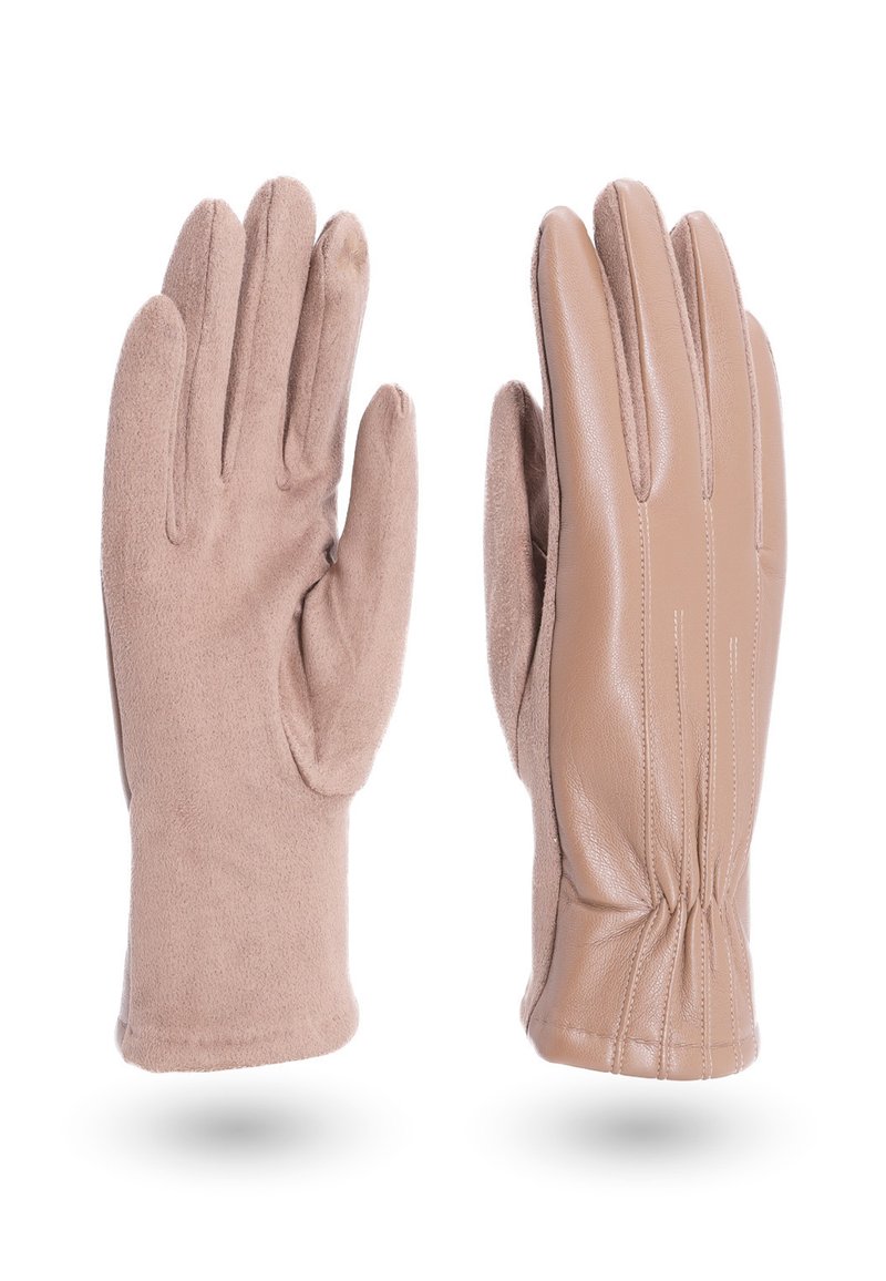 Guanti beige realizzati con una combinazione di morbido suede e pelle liscia. Le caratteristiche includono un design aderente, dettagli di cucitura e polsini arricciati.
