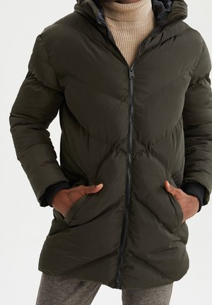 Abrigo de invierno - khaki