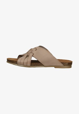 Vævet lædersandal i blød beige med en korklignende sål, der har et åbent tådesign og ingen lukninger.