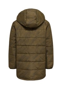 Olivengrøn dunjakke med hætte, med quiltet design, tekstureret overflade og subtilt geometrisk mønster. Ingen synlige lukninger eller lommer.