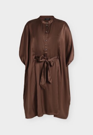 Bruuns Bazaar, KORTHALSIABBTIREVA DRESS - Φόρεμα πουκάμισο - chestnut