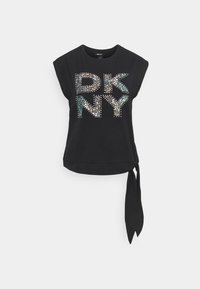 Černý top s krátkým rukávem s logem "DKNY" ve zdobném designu s kovovými hroty. Obsahuje detail vázání na boku pro zvýraznění designu. Měkká, hladká tkanina.