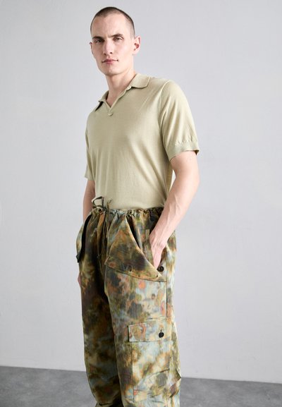 Henrik Vibskov FIELD PANTS - Cargobroek - green