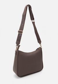 Valentino Bags NEVER - Taška s příčným popruhem - taupe