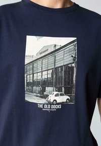 Clean Cut Copenhagen T-shirts med print - navy