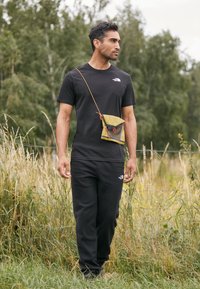 The North Face REDBOX TEE - Majica kratkih rukava s printom - black