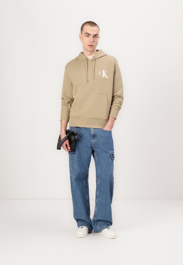 BOLD HOODIE UNISEX - Sweatshirt - tree house4