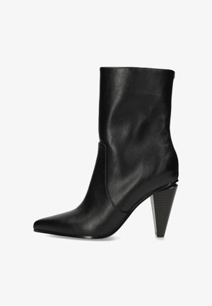 Mexx, MEXX HEELED ANKLE BOOT VALINDA TETI HEELED ANKLE BOOT - Lage laarzen - black