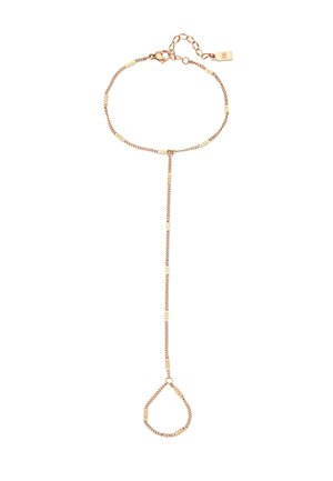 Halskette aus roségold mit geometrischem Design, ausgestattet mit einem kleinen Anhänger und feinen Gliedern, getragen zu einem weißen Rippenshirt.