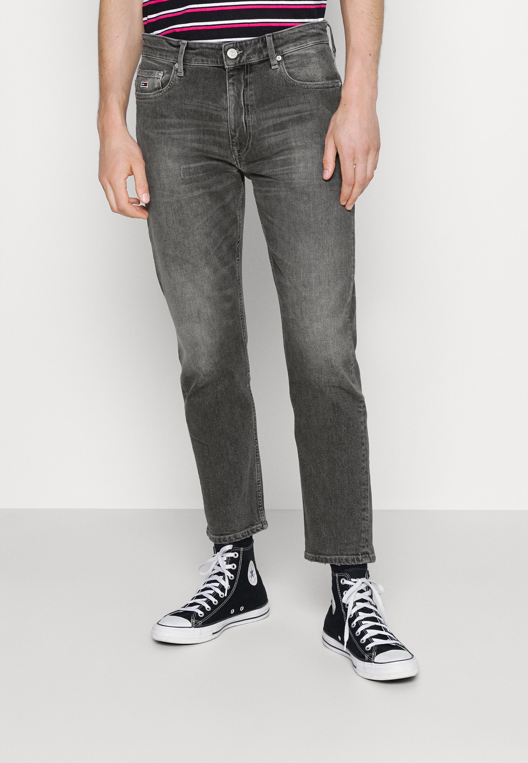 Tommy Jeans Women's Mid Rise Sandy Straight Jeans : Amazon.co.uk: Clothing
