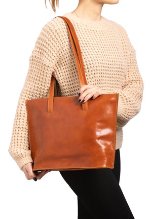 Borsa a spalla in pelle marrone con texture liscia e forma strutturata. Presenta due manici e cuciture visibili lungo i bordi.