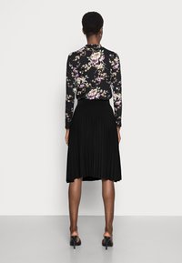 Anna Field Gonna a campana - black
