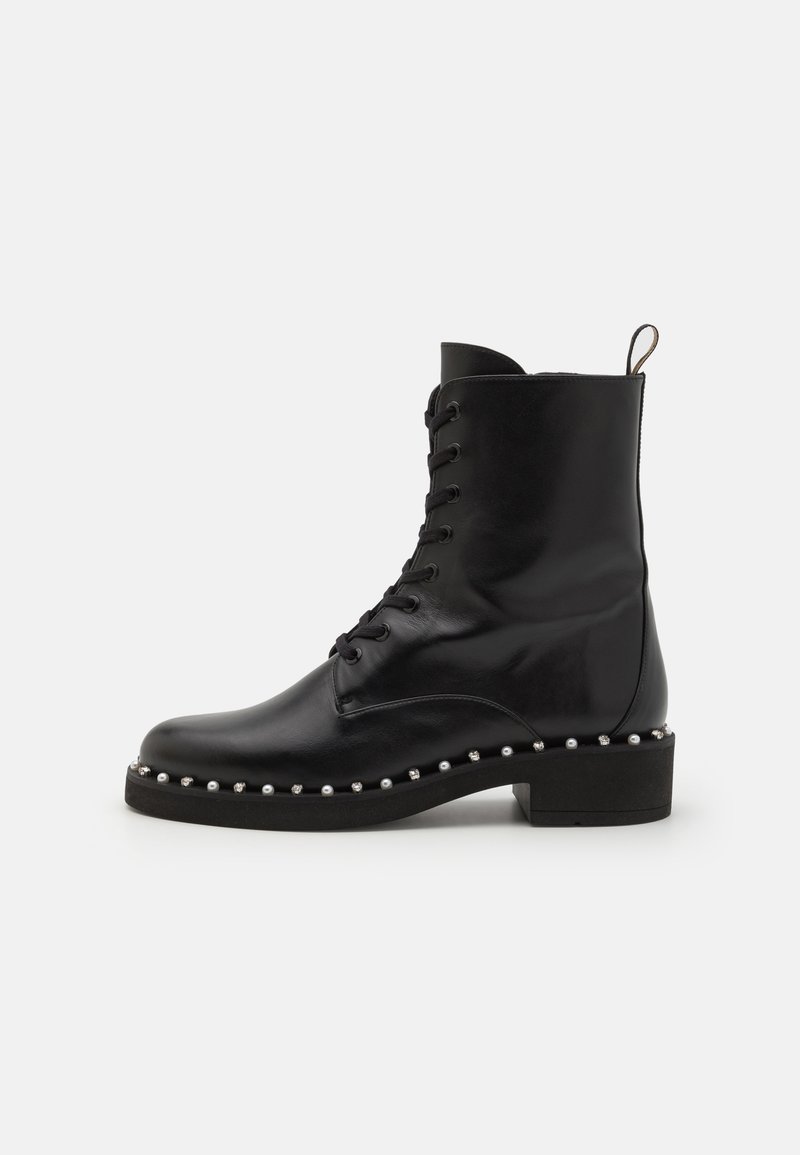 Stuart Weitzman REVERIE LACE UP BOOTIE - Botines con cordones - black