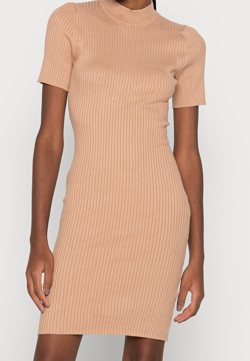 Even&Odd Robe fourreau - camel