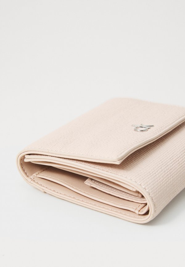 DAILY MEDIUM TRIFOLD - Wallet - rose dust4