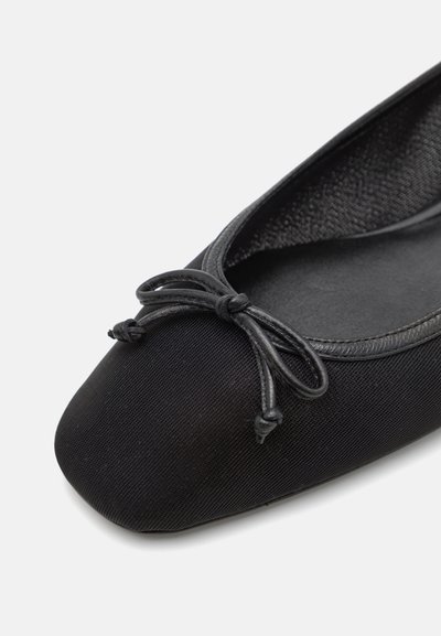 Stuart Weitzman ARABELLA BALLET FLAT - Ballerine - black