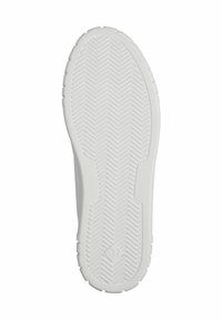 La semelle en caoutchouc blanc des baskets présente un motif de semelle à chevrons, des bords lisses et la taille marquée "37" près du talon.