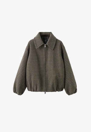 Chaqueta bomber con patrón de houndstooth marrón, cuello con solapa, cierre de cremallera frontal y puños y dobladillo elastizados. Fabricada en tejido textil.
