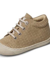 Sneaker beige con una toma a trama in tessuto, punta tonda, suola in gomma bianca e fori per i lacci. Design semplice, stile a taglio basso.