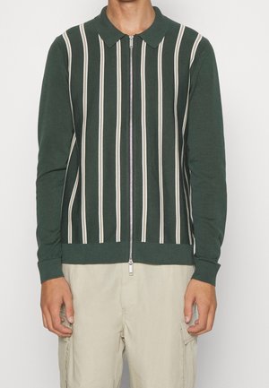 Vest - green