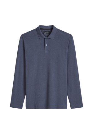 Marineblauw polohemd met lange mouwen, twee knopen aan de sluiting en een kraag, weergegeven op een witte achtergrond.