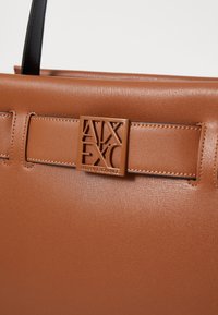 Armani Exchange BORSA - Handbag - whisky