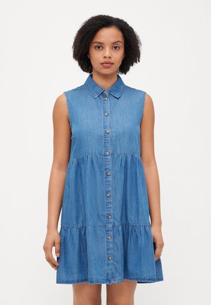ONLBEA SIESTA DRESS - Denim dress - medium blue denim