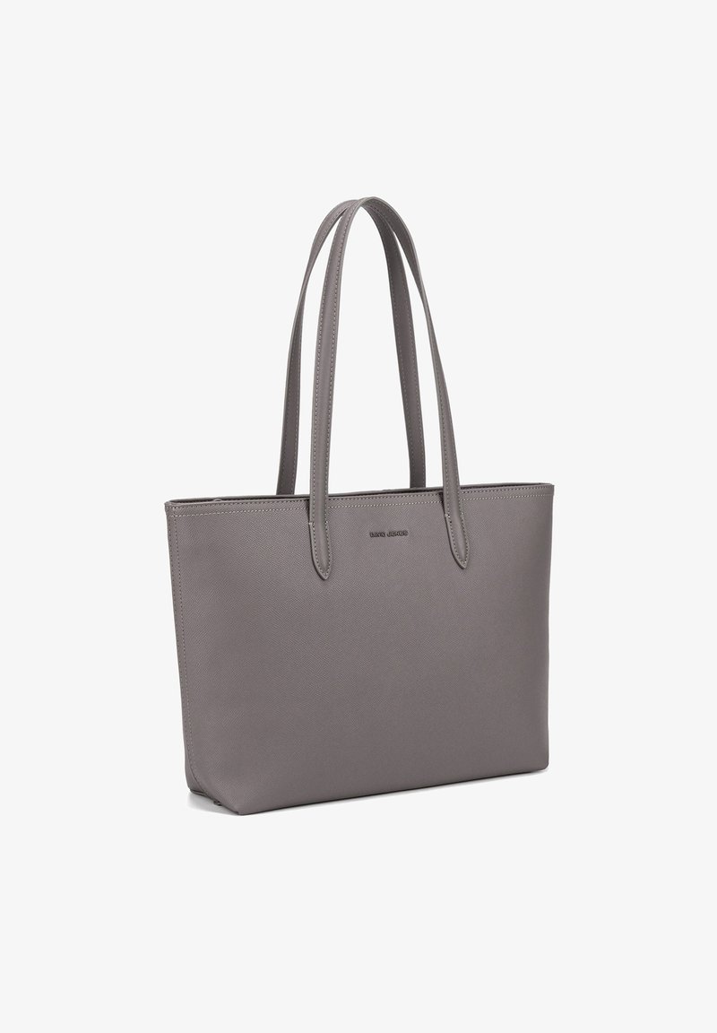 Borsa a tote sintetica grigia con due manici lunghi, forma rettangolare strutturata e finitura testurizzata sottile; presenta un logo sul davanti.