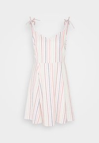 Trägerkleid mit V-Ausschnitt, das vertikale Streifen in Pink, Lila und Weiß zeigt. Der Stoff hat ein strukturiertes, leichtes Aussehen.